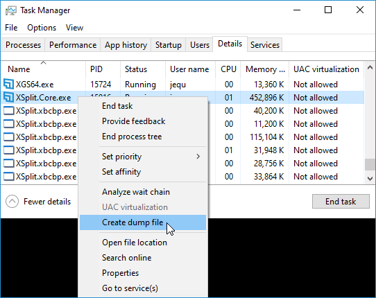 Task Manager with the XSplit Broadcaster process (XSplit.Core.exe) shown. Right-clicking the process shows a context menu to create a crash dump file.