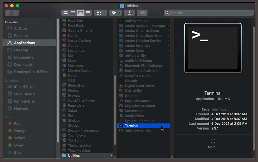 Terminal app highlighted in MacOS&apos;s Utilities Window